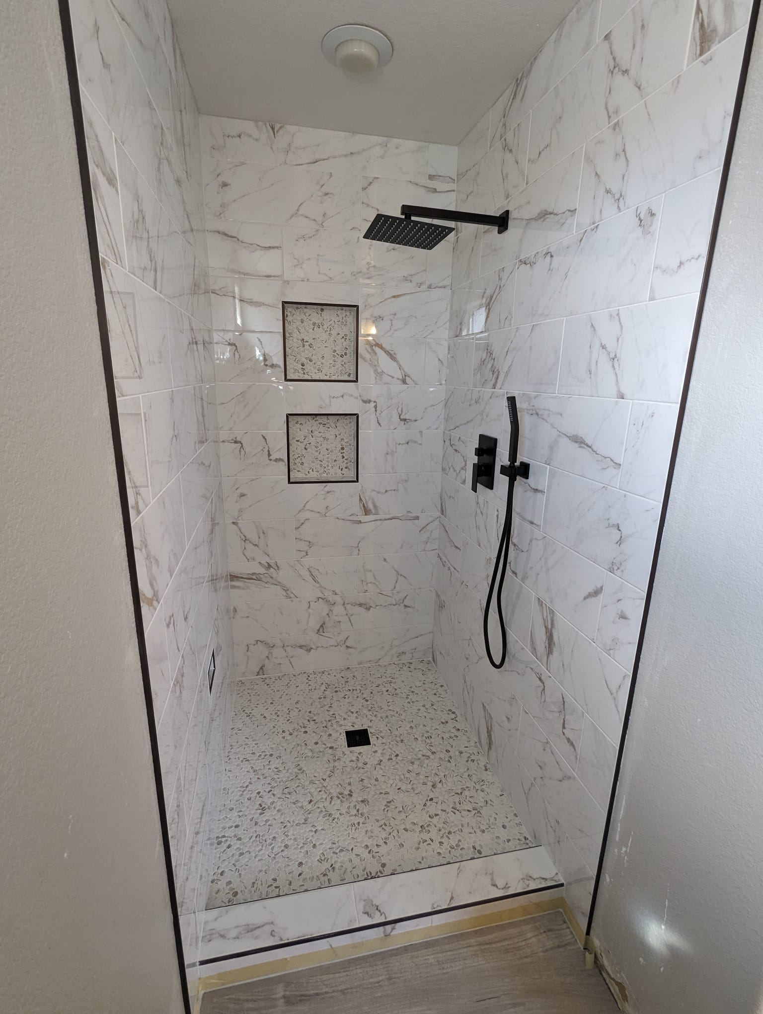 bathroom image 7
